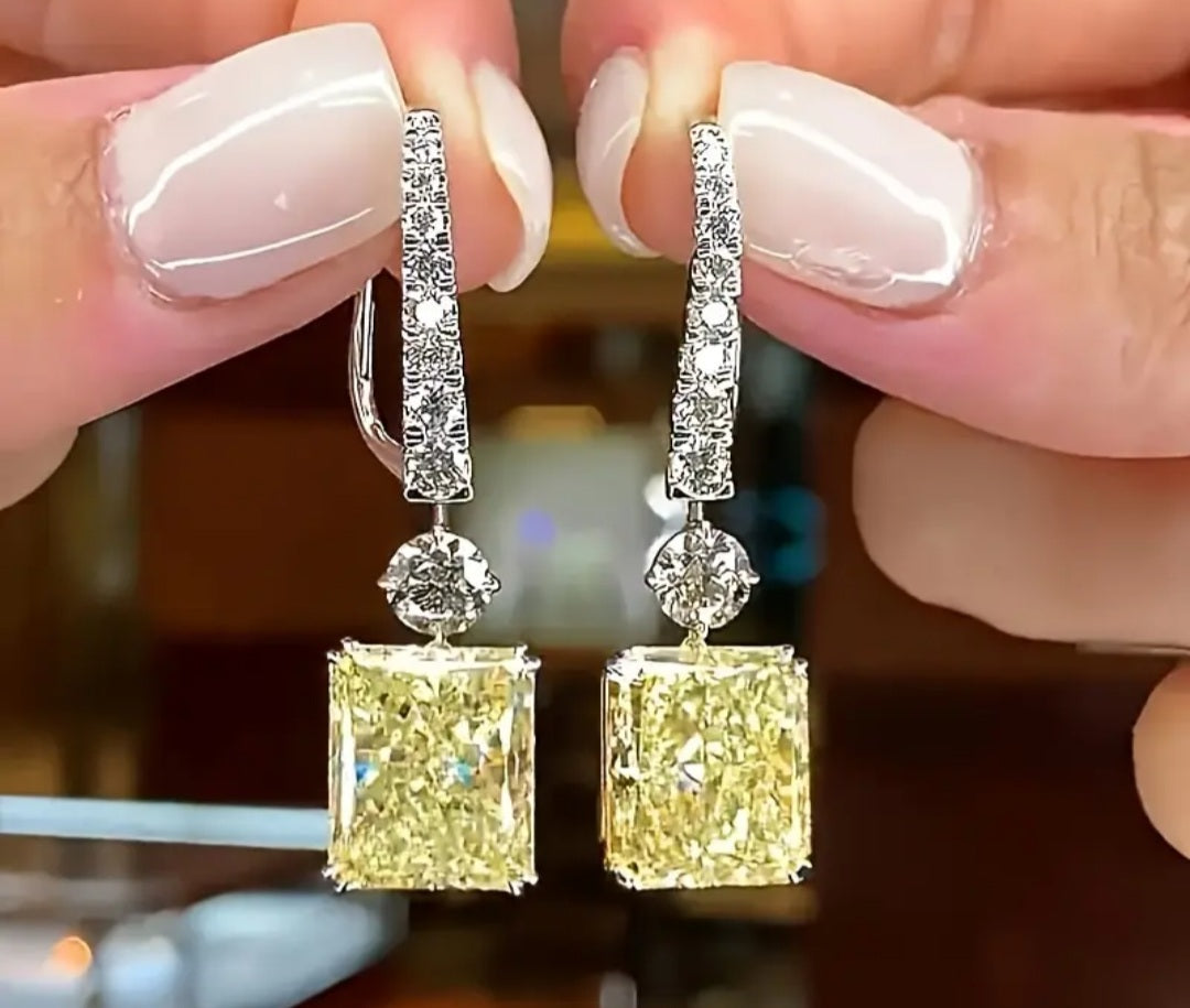 Boucles Adriana petites bouteilles parfums couleur or