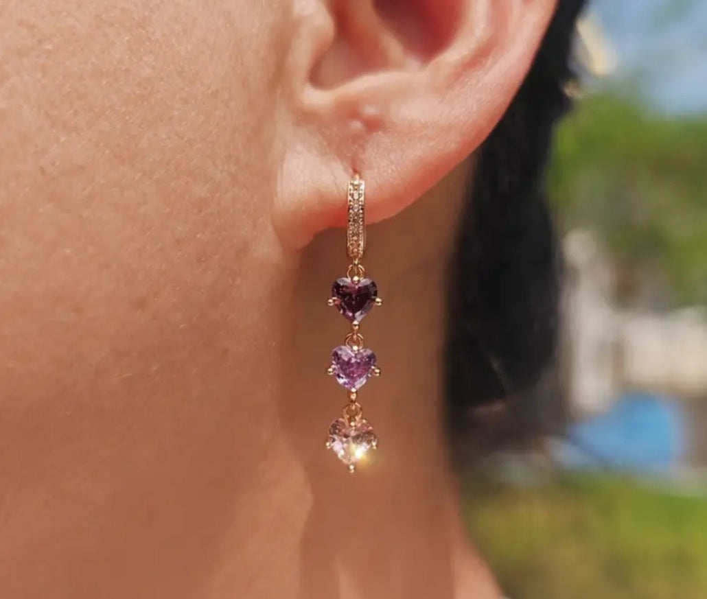 Boucles Rihanna triple coeur colorés pendante