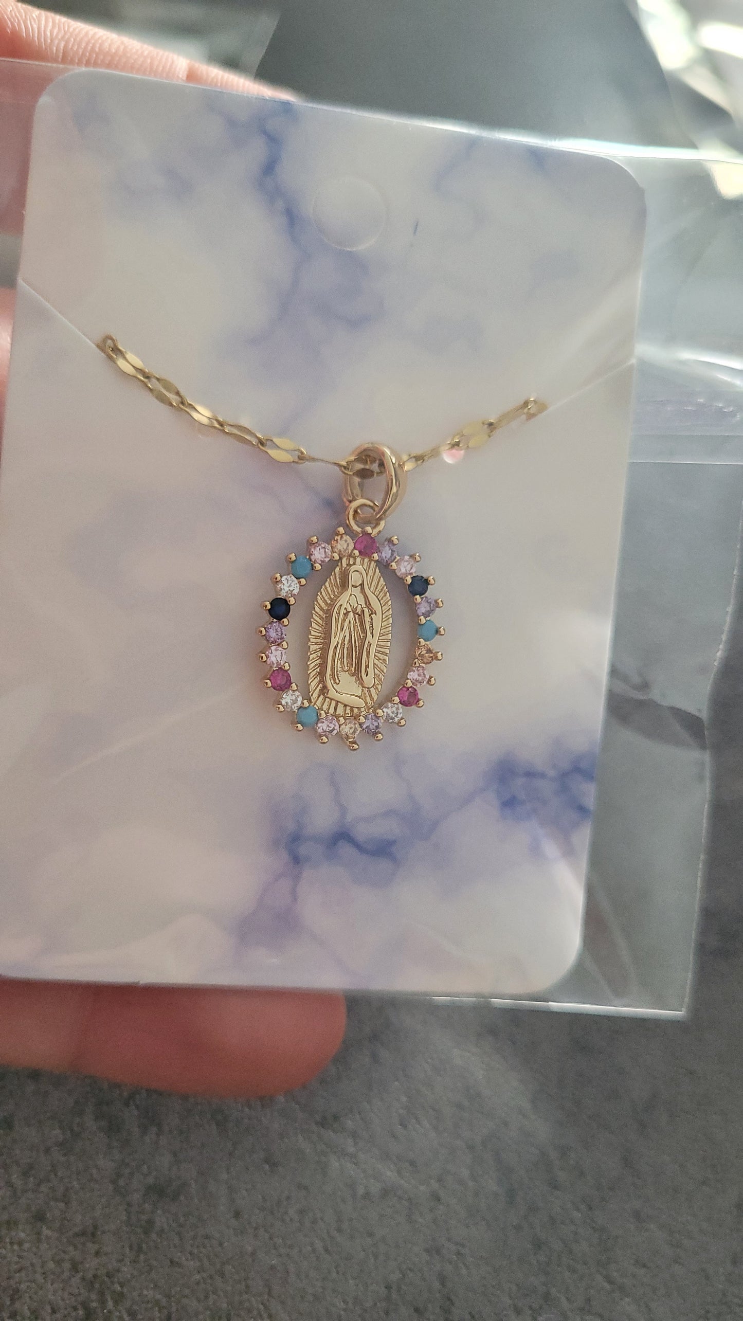 Collier ovale Marie strass colorés