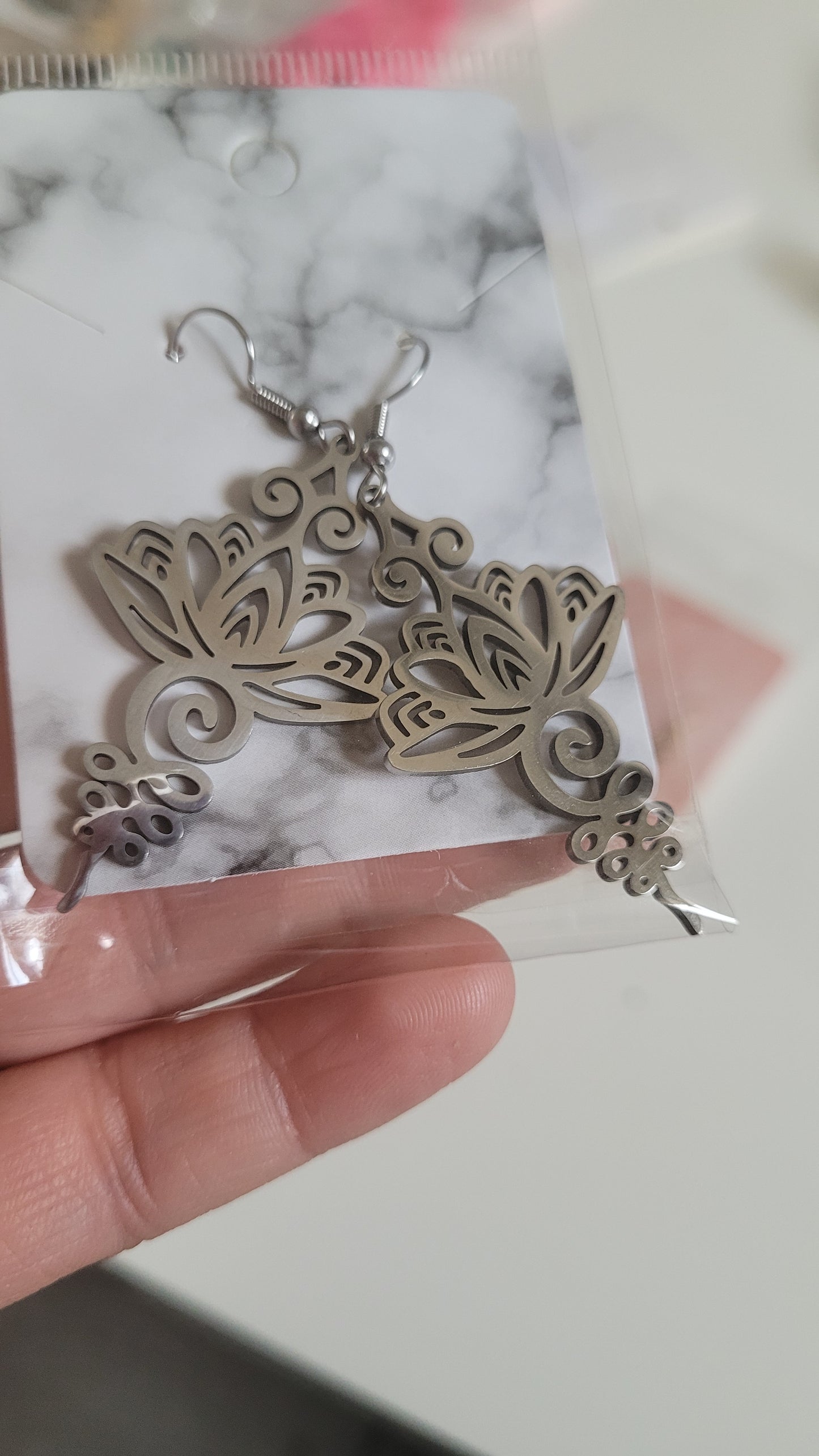 boucles fleur de lotus argenté