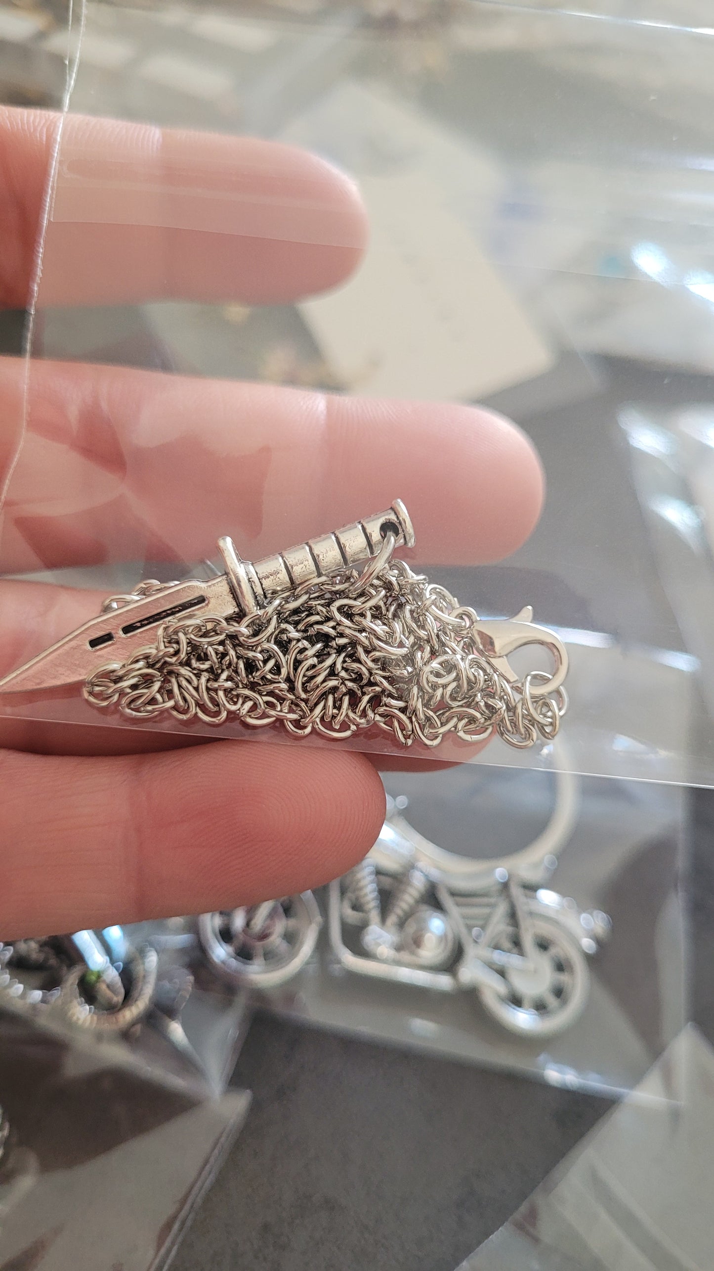 Collier couteau argenté