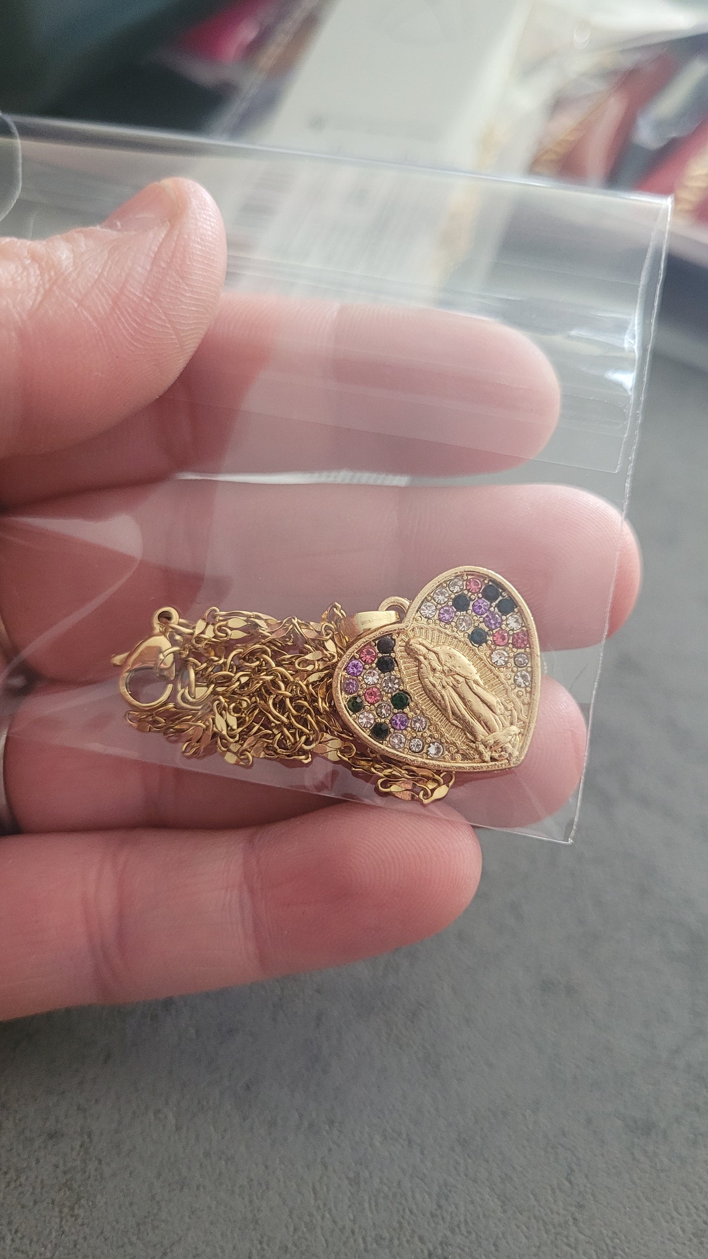 Collier coeur de la Vierge Marie