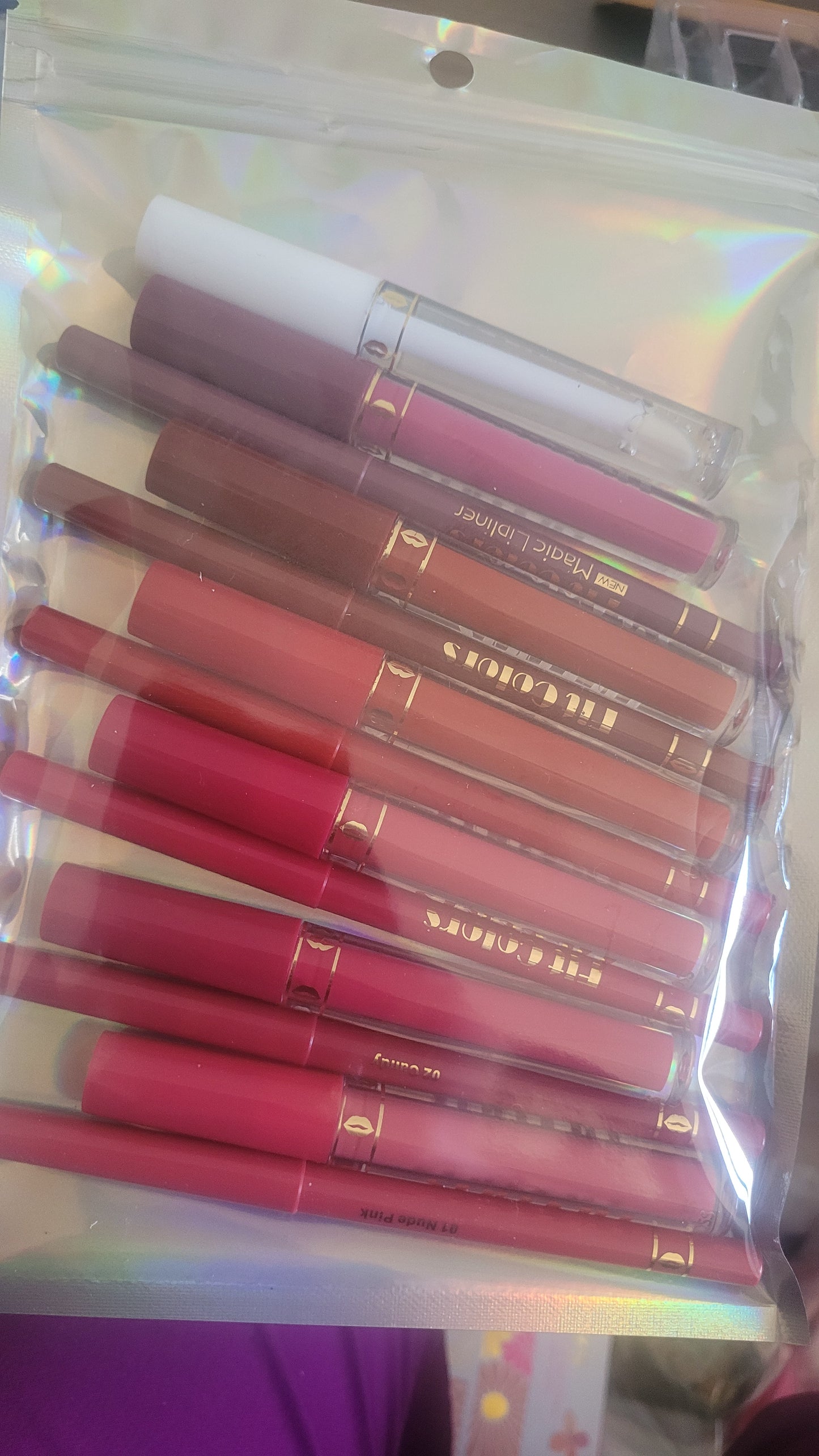 7 gloss à lèvres & 6 crayons à lèvres