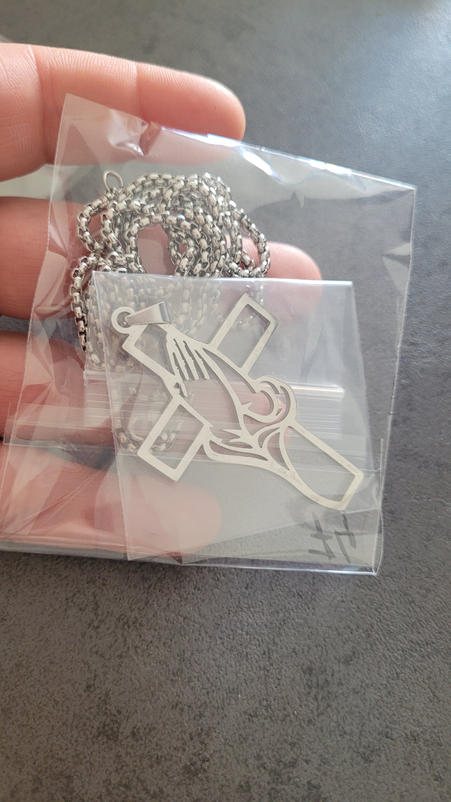 Collier croix argenté