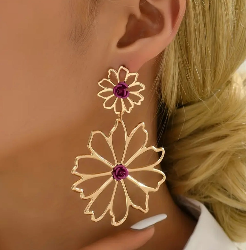 Boucle Kelly fleur creuse doré