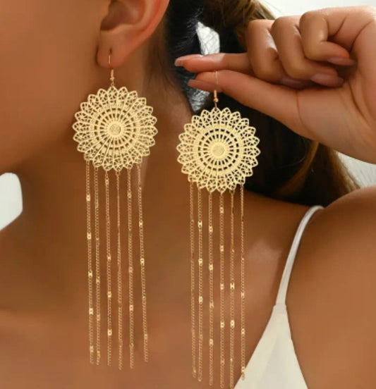 Boucle Barbara doré pendante