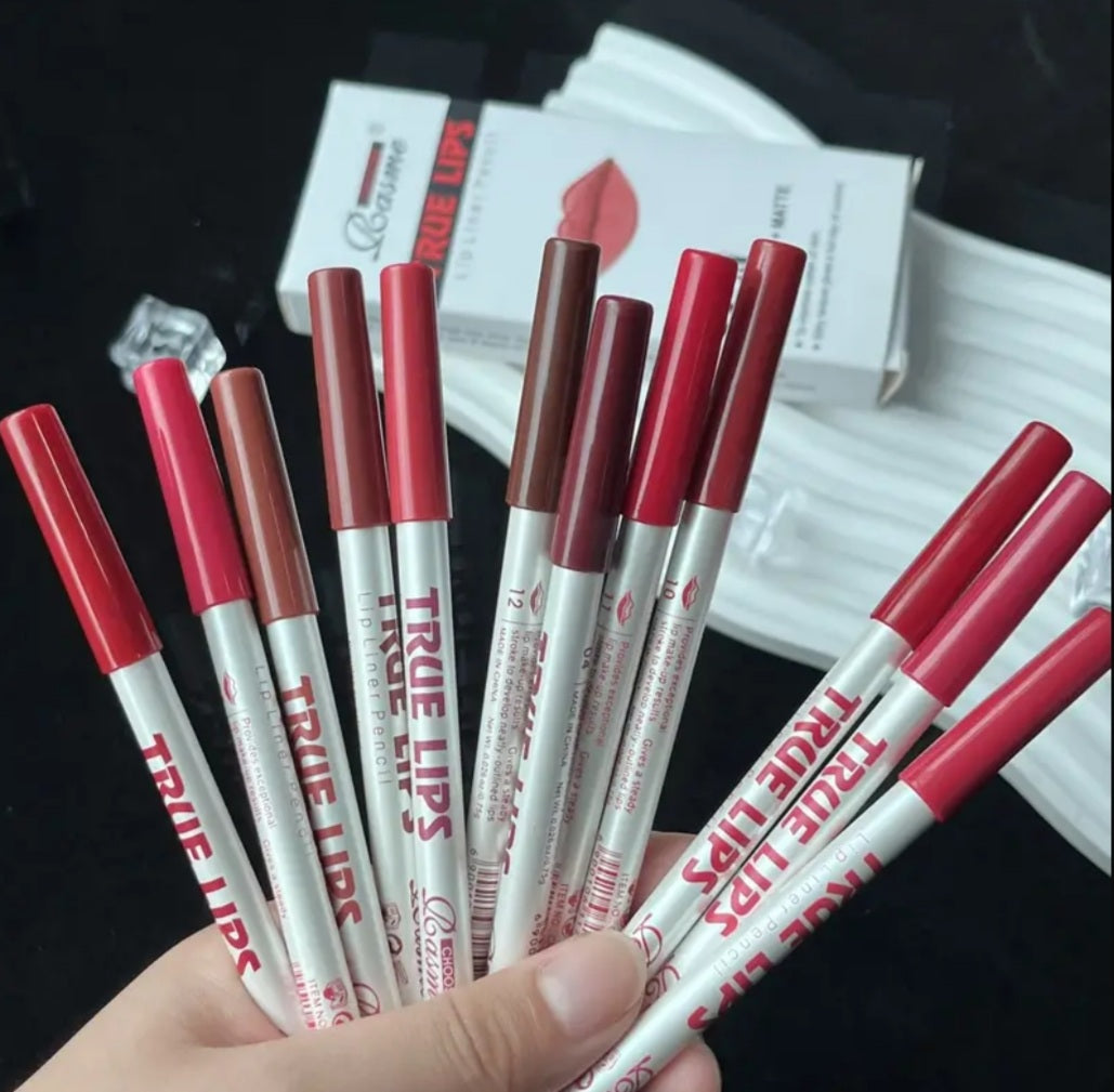 12 crayons à lèvres