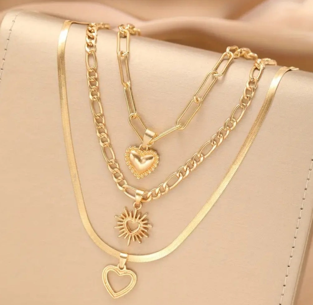 Collier Alexia doré triple coeur