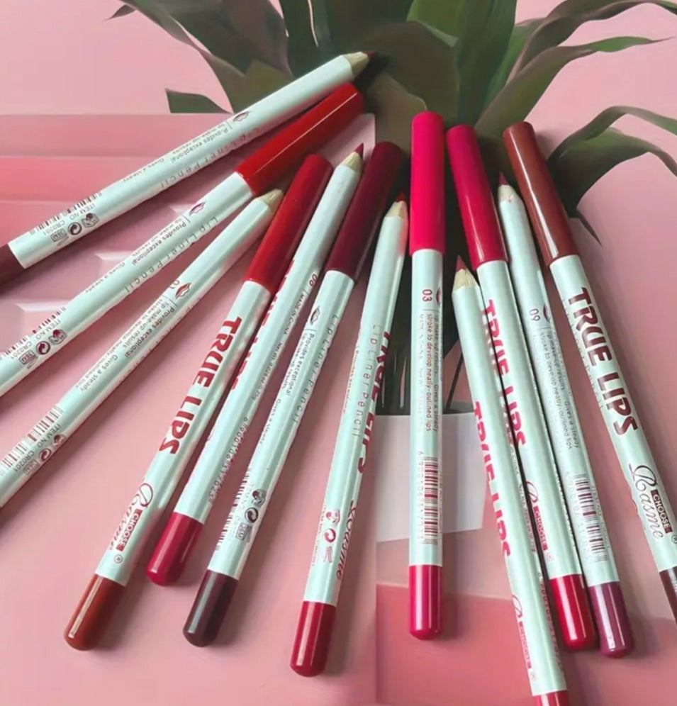 12 crayons à lèvres