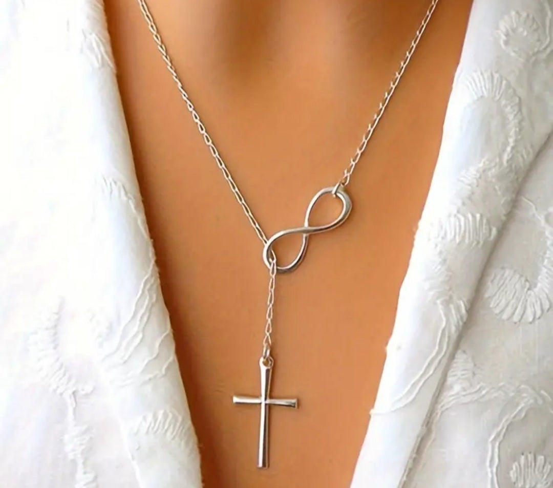 Collier Marine argenté infini croix