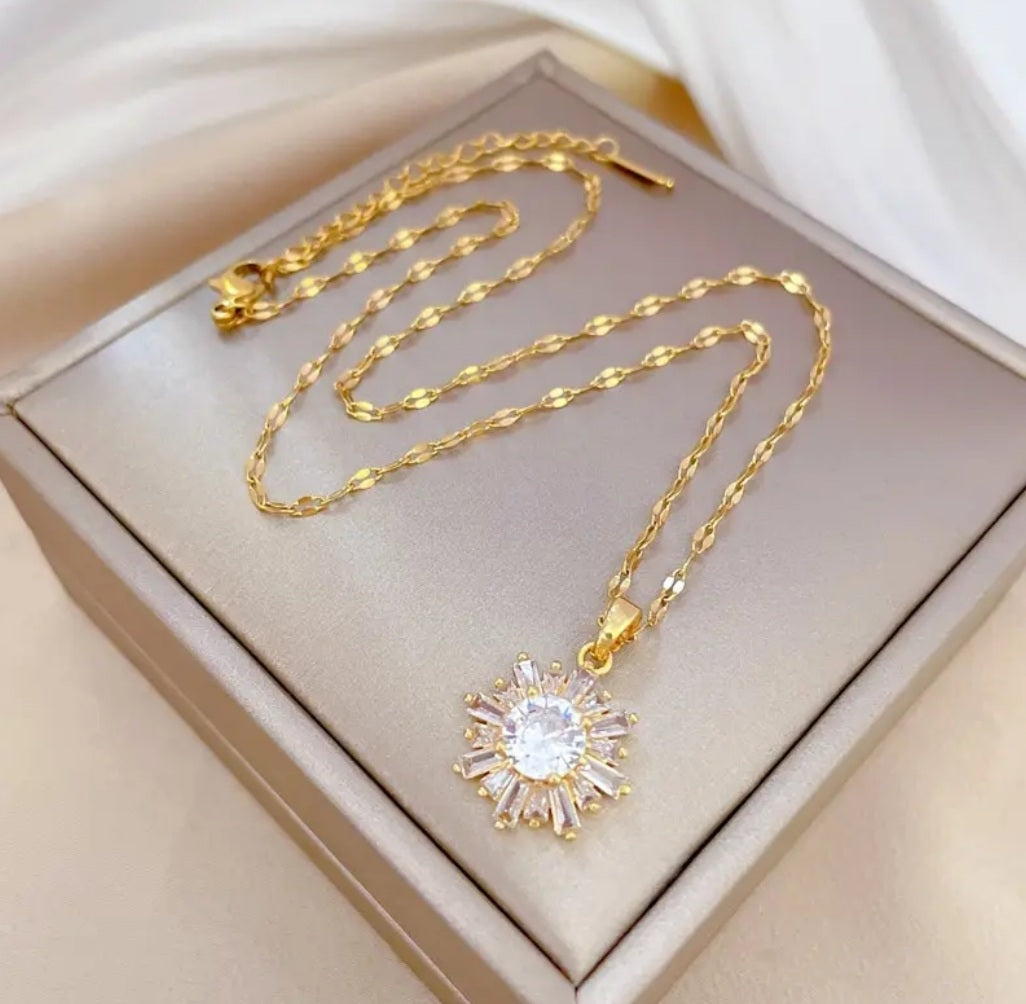 Collier Zoé doré en flocon de neige