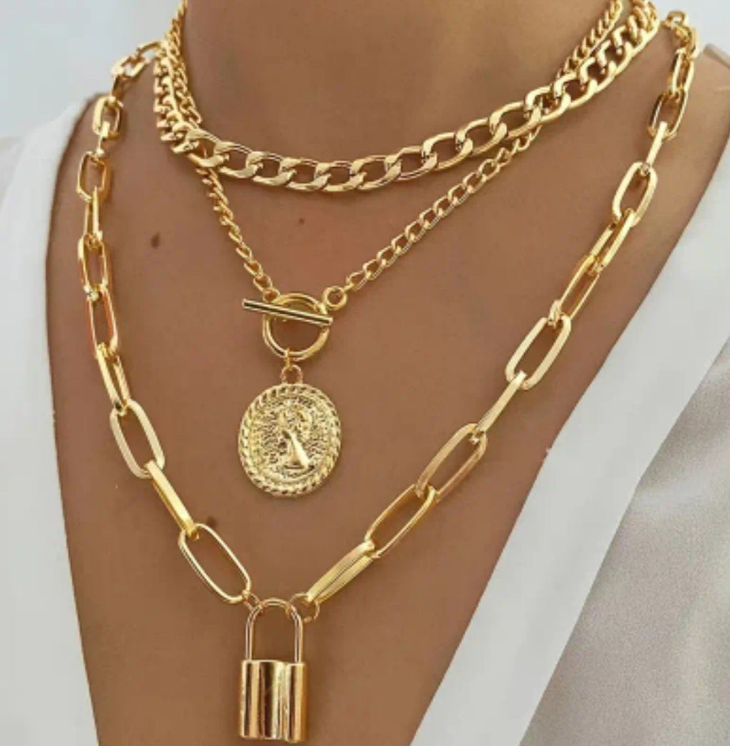 Collier Louna doré avec cadenas