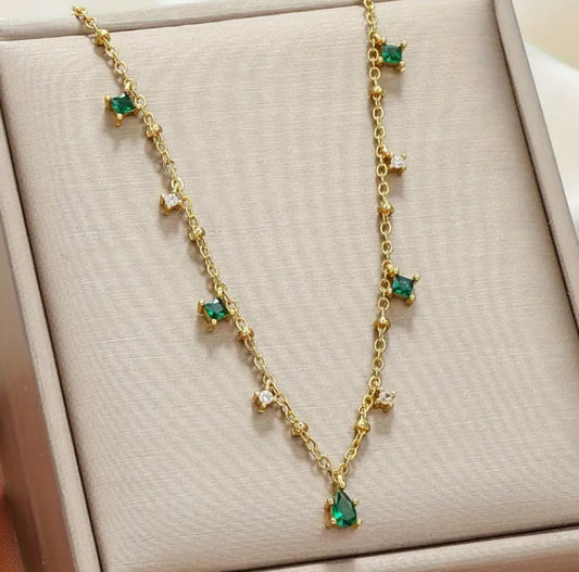 Collier Carla doré strass vert/blanc