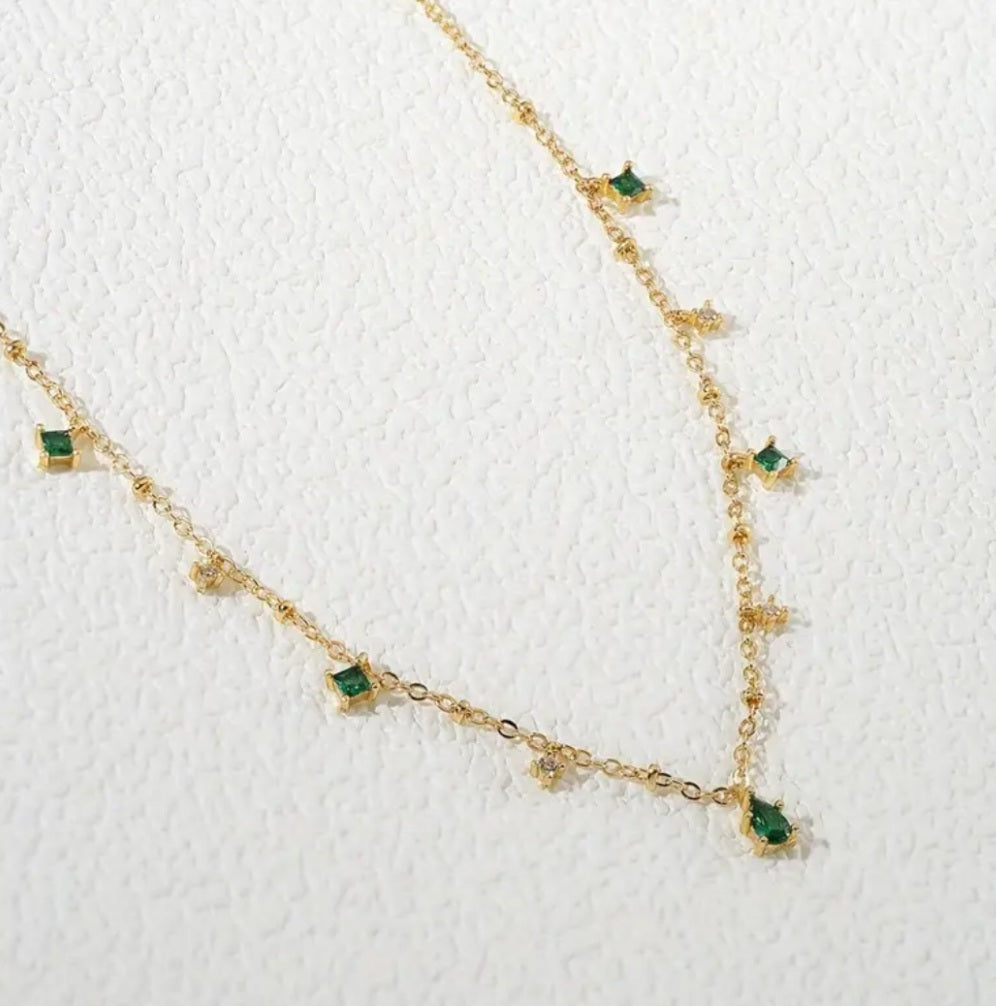 Collier Carla doré strass vert/blanc