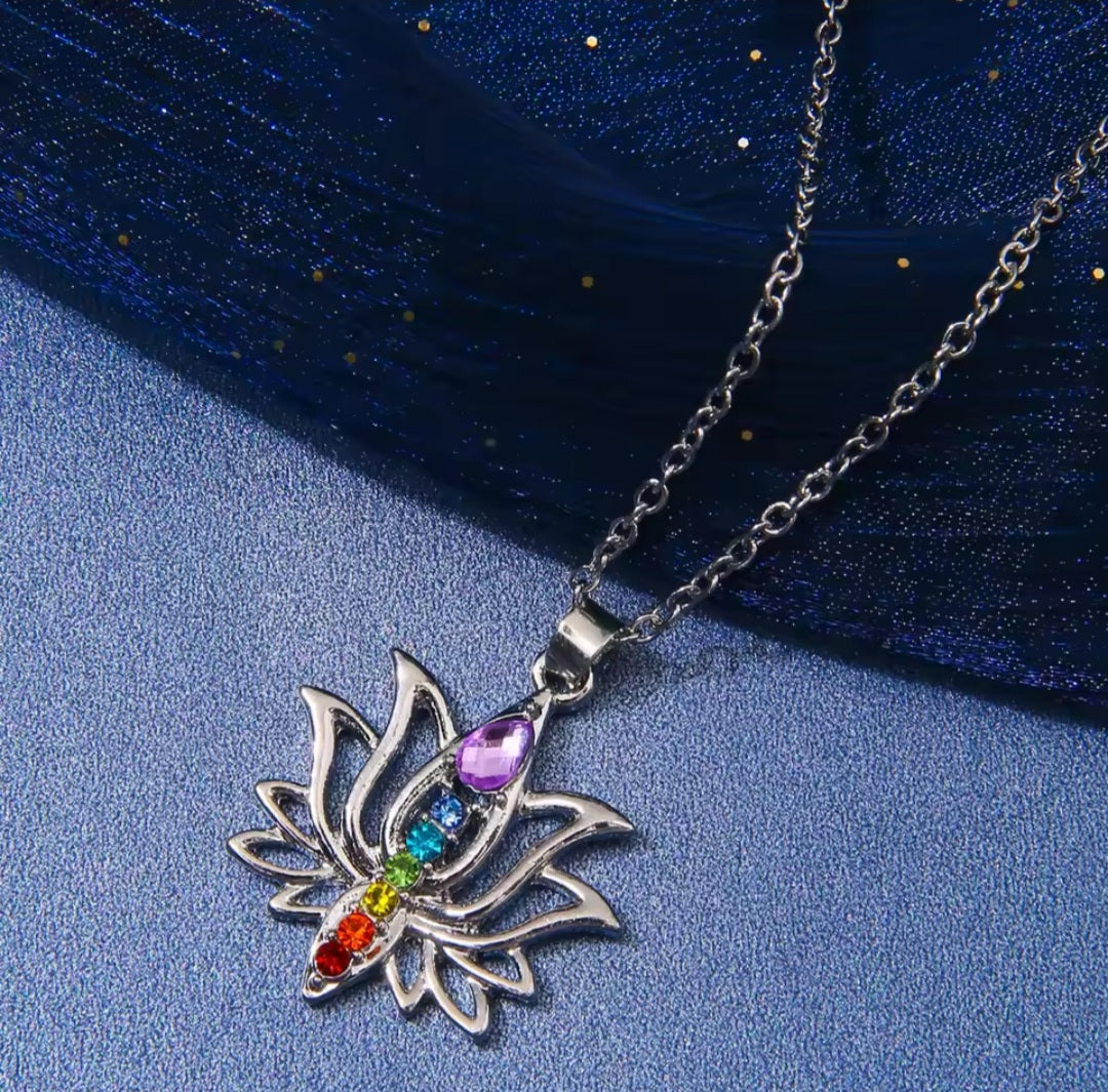 Collier fleur Yoga 7chakras