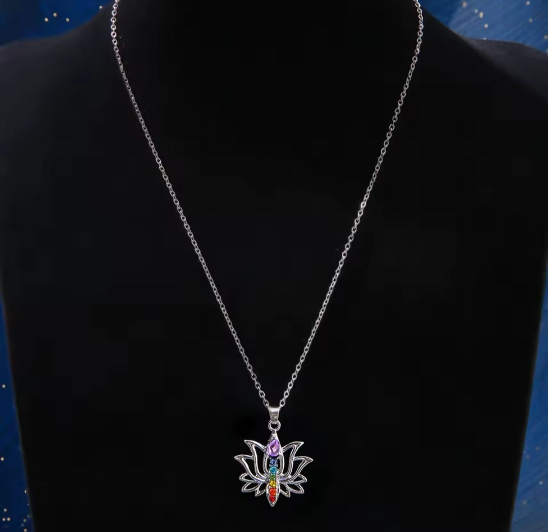 Collier fleur Yoga 7chakras