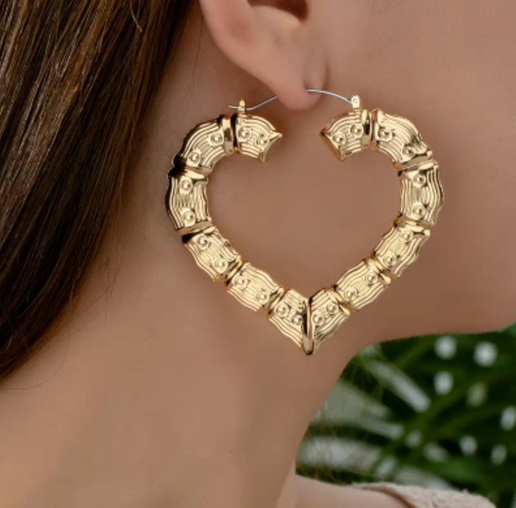 boucles Natasha créoles en cœur doré