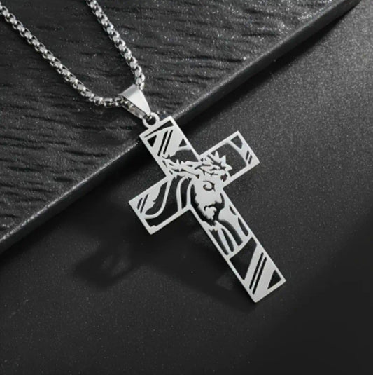 Collier croix argenté