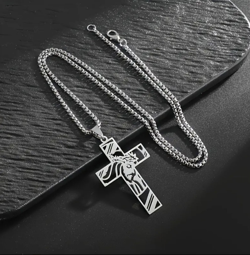 Collier croix argenté