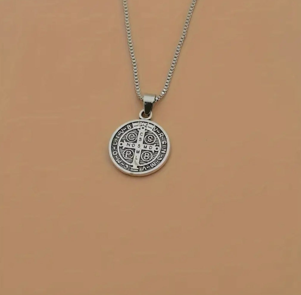 Collier Médaille Saint Benoit