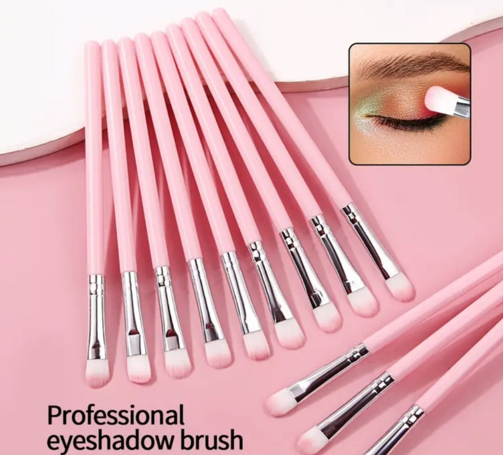 Pinceaux de maquillage rose