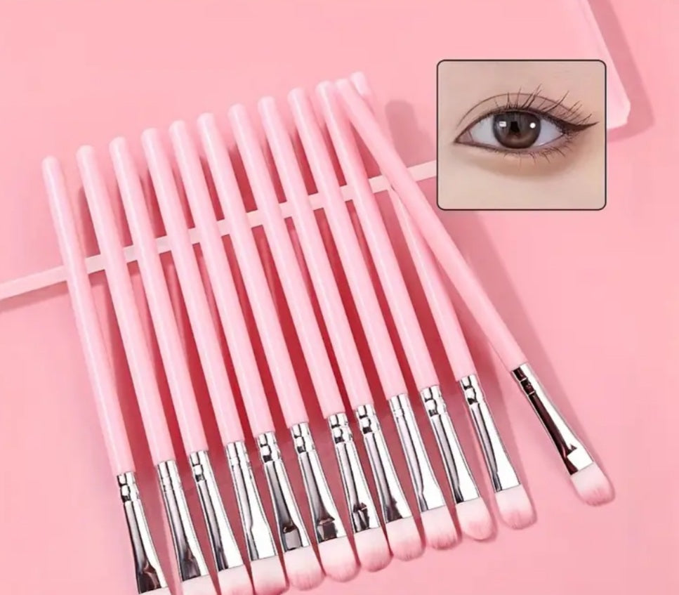 Pinceaux de maquillage rose