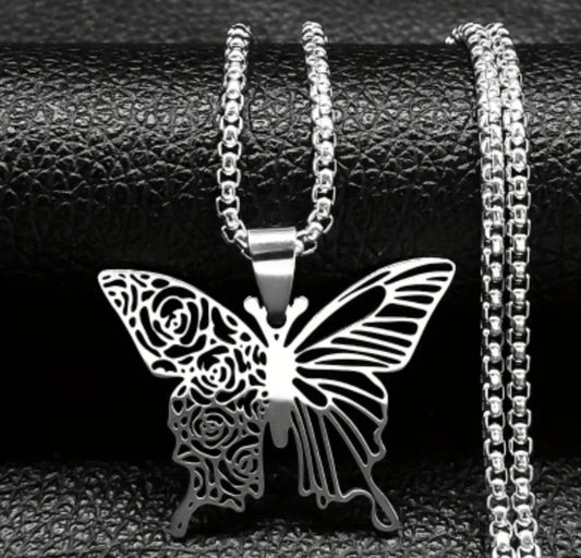 Collier papillon argenté
