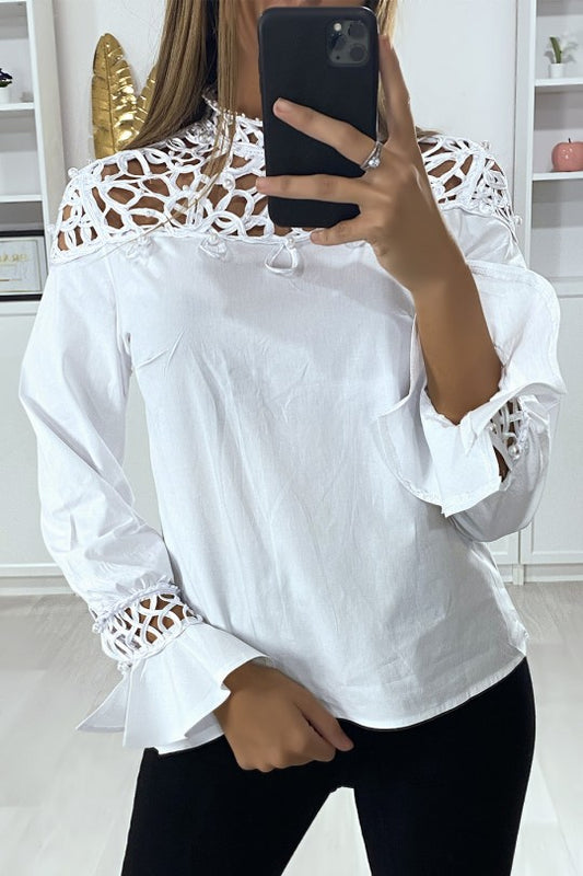 💮Blouse blanche broderie