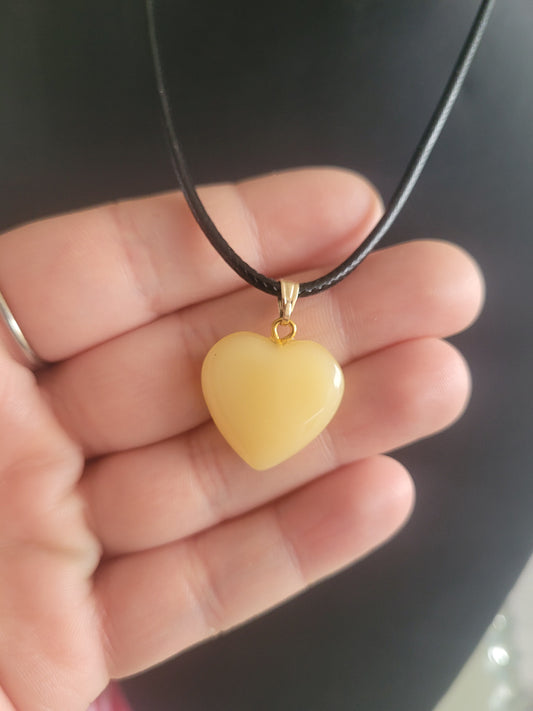 Collier coeur verre jaune