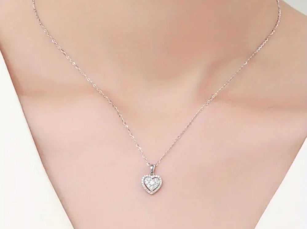 Collier Amélia coeur blanc