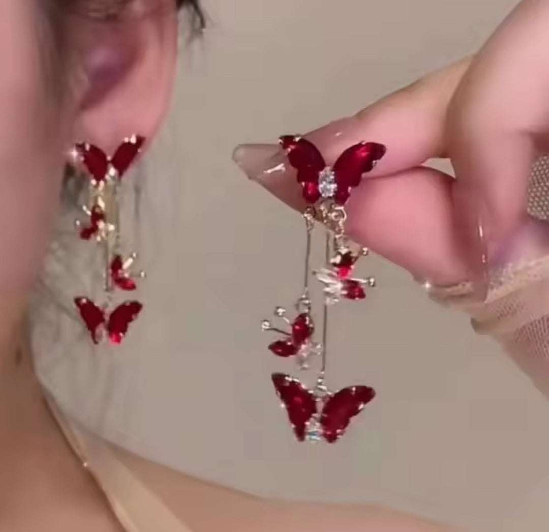 boucles Carole pendante papillon rouge