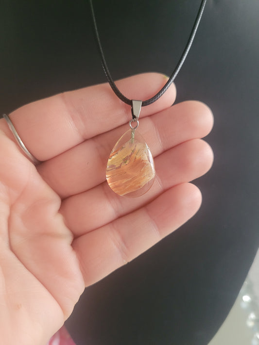 Collier en verre ovale