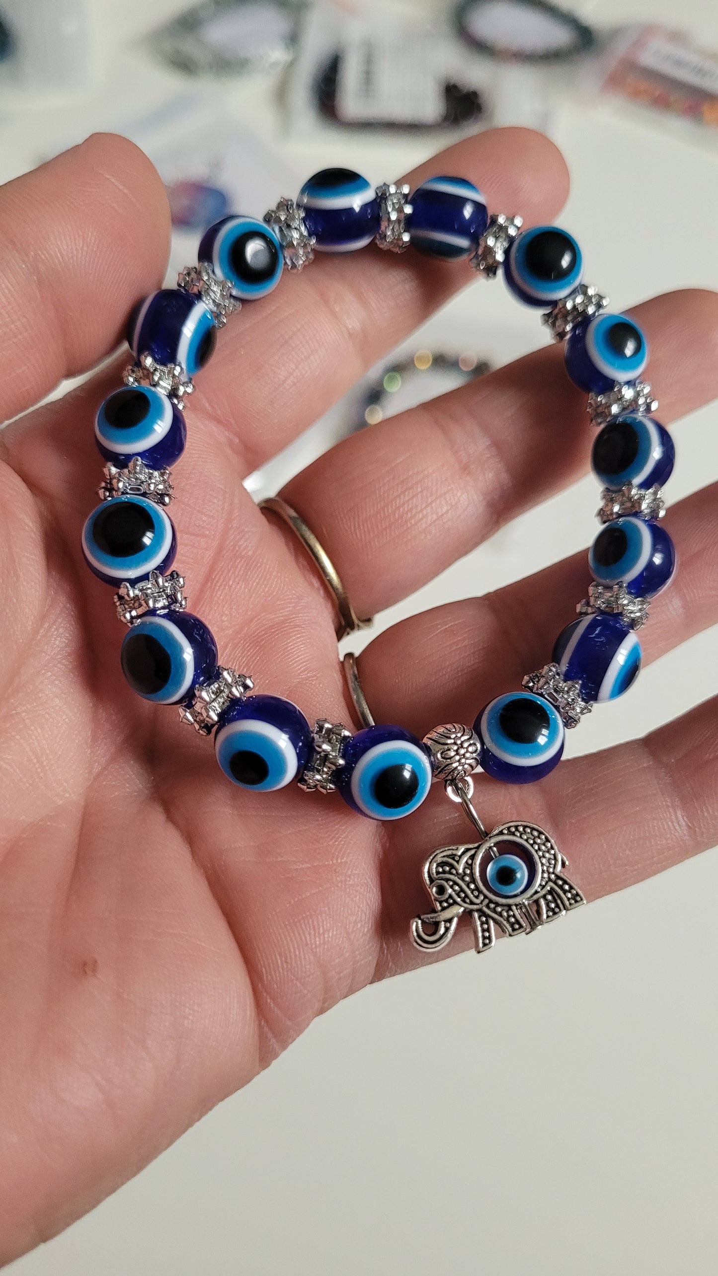 bracelet œil bleu breloque éléphant