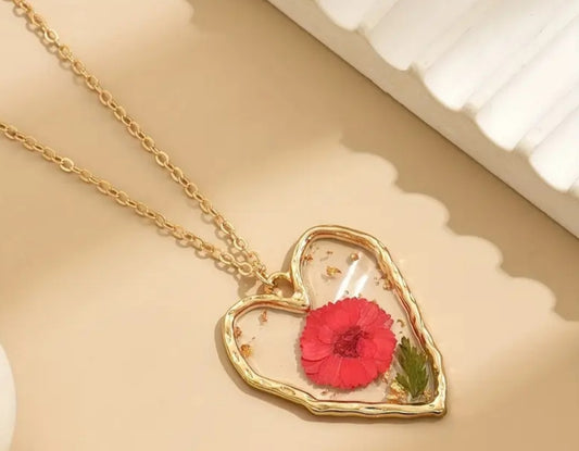 Collier Célia coeur fleur