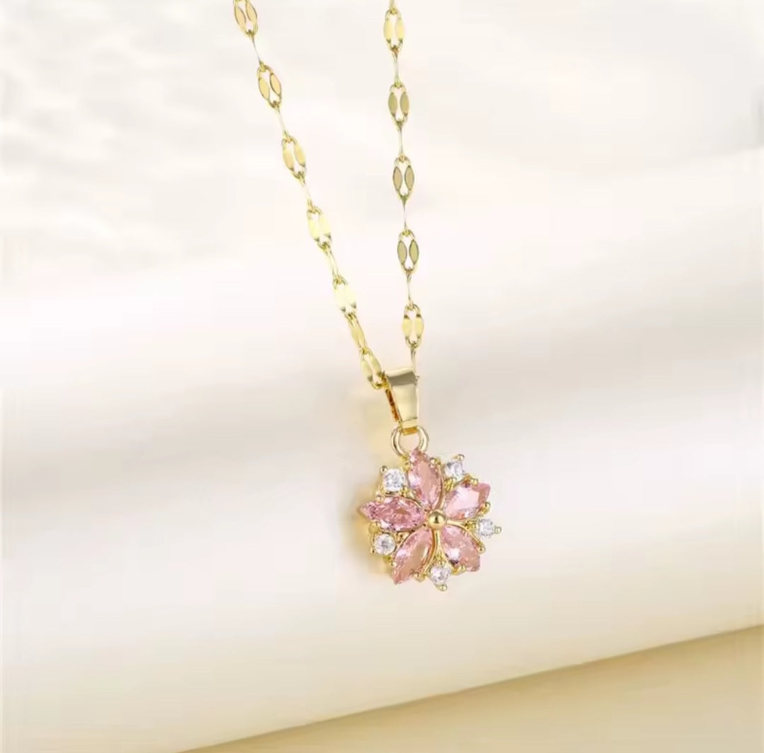 Collier Zara fleur rose