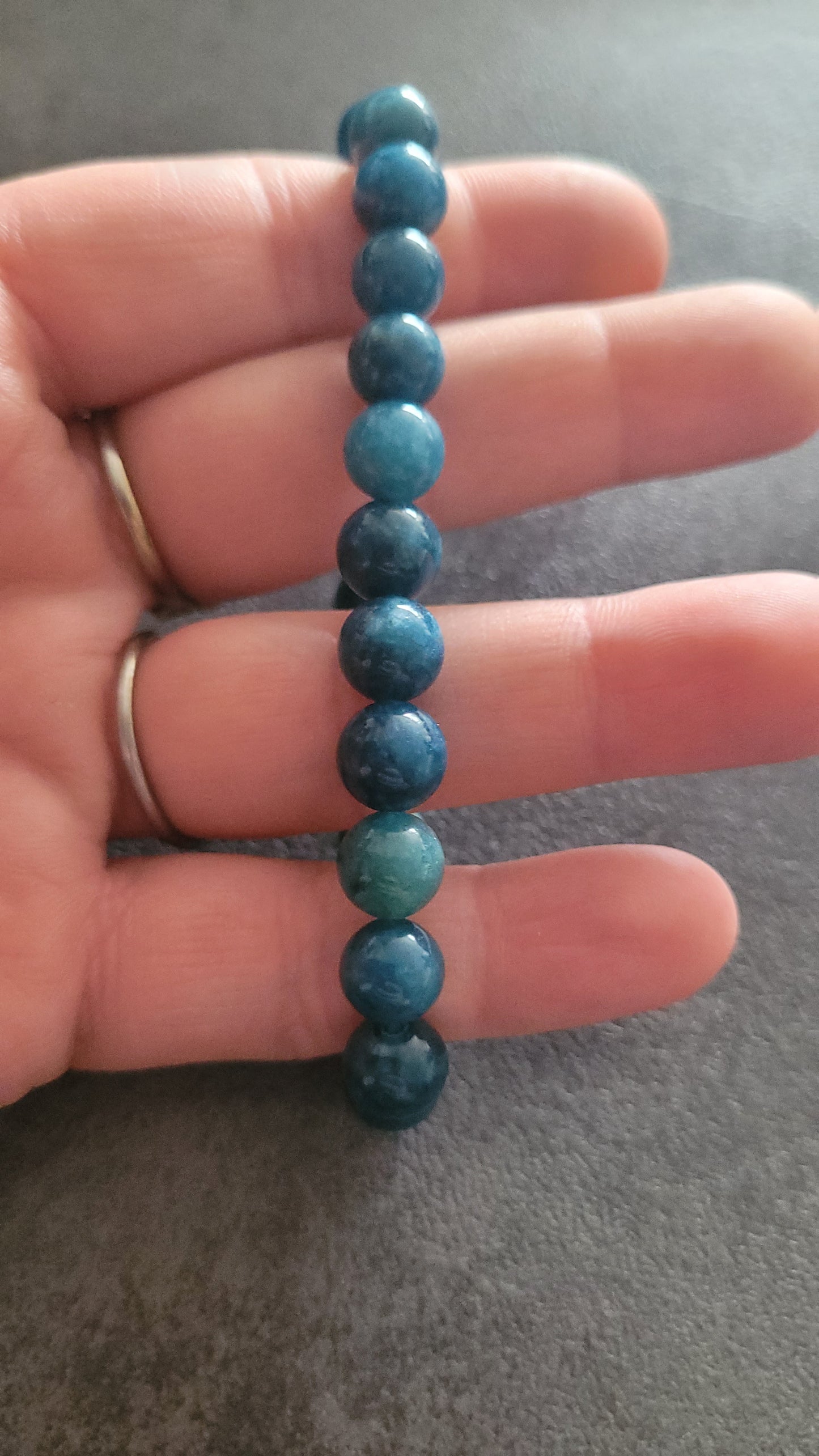 bracelet en Apatite bleu naturelle