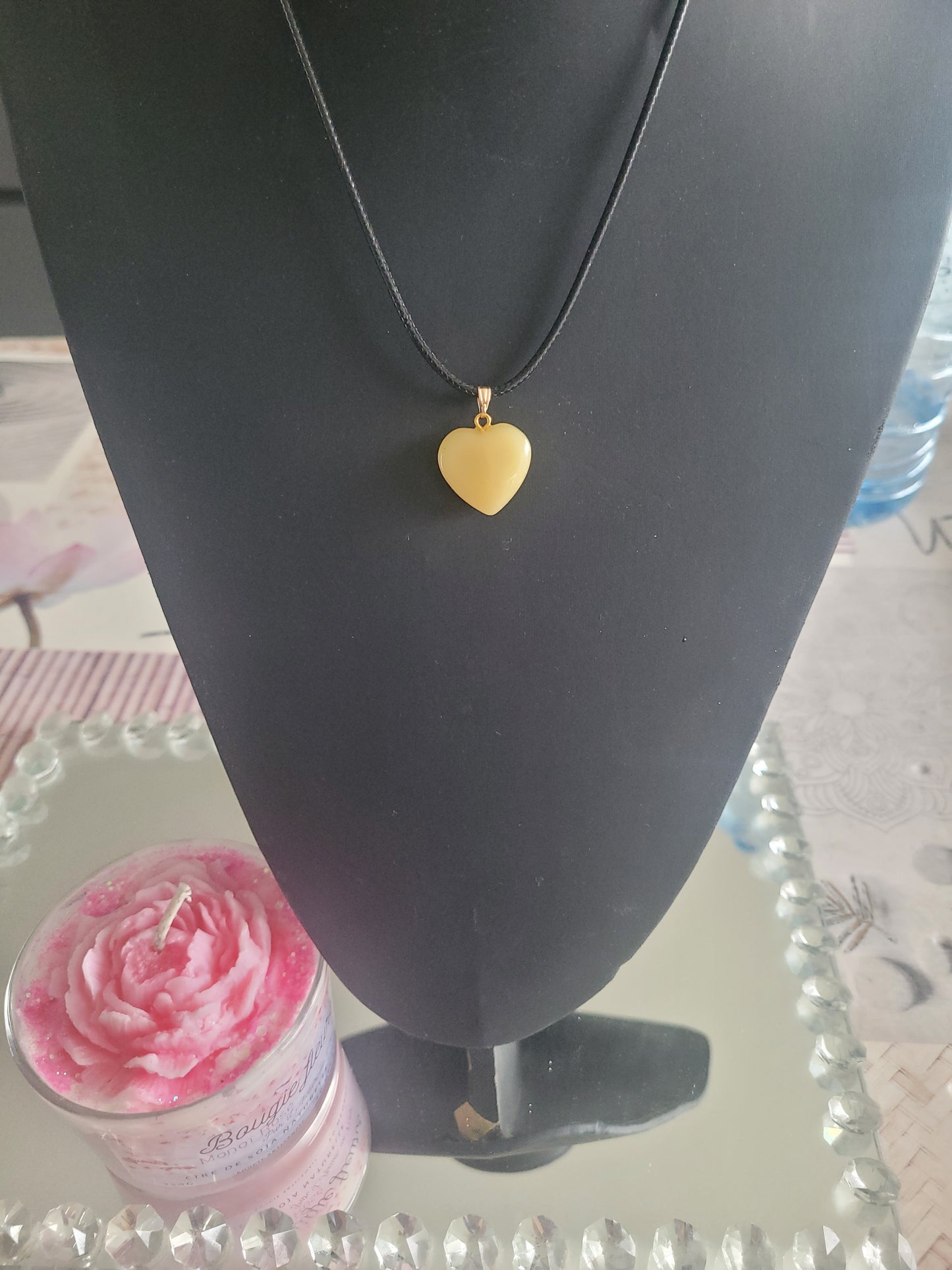 Collier coeur verre jaune