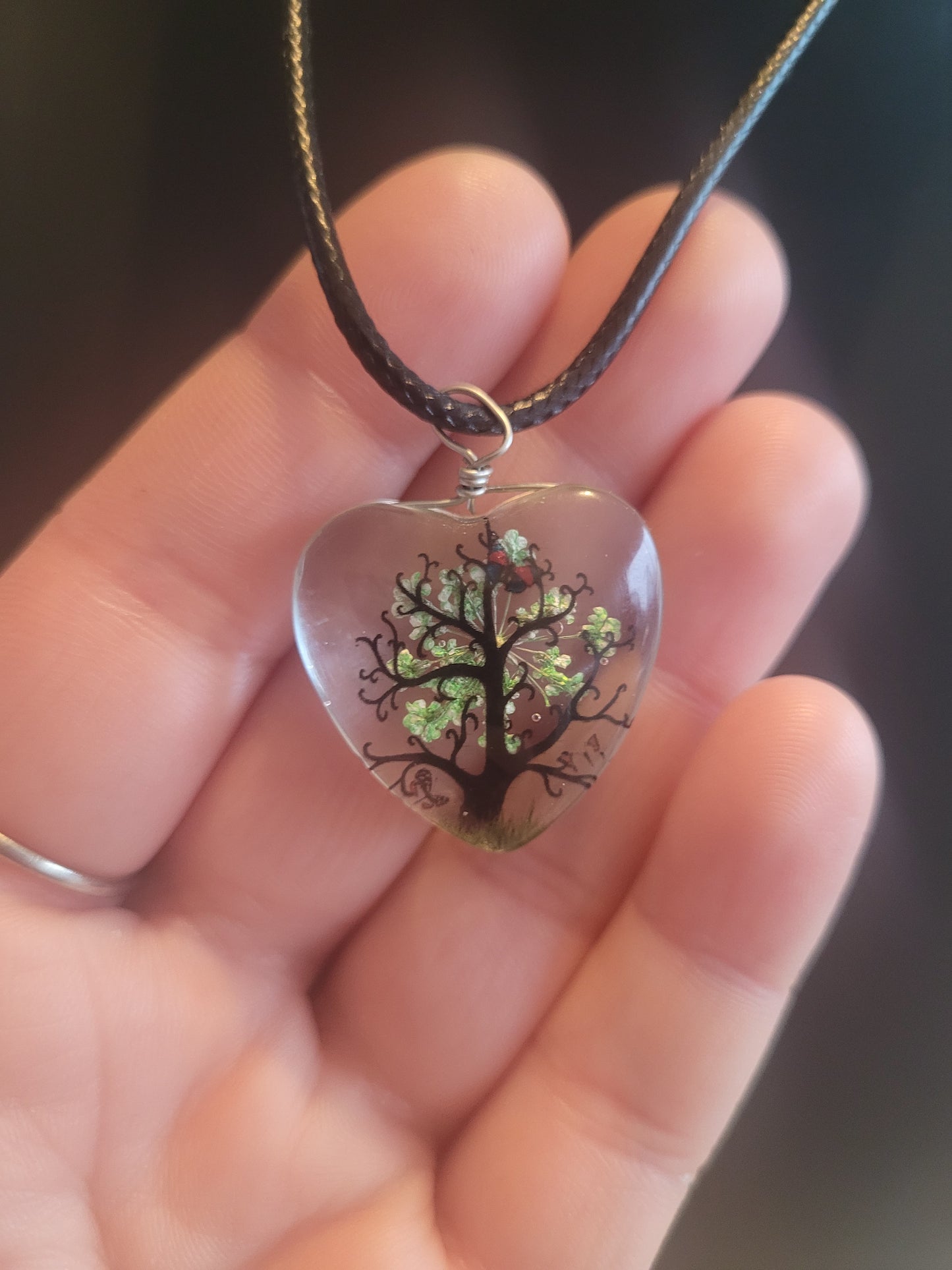 Collier coeur verre fleur vert