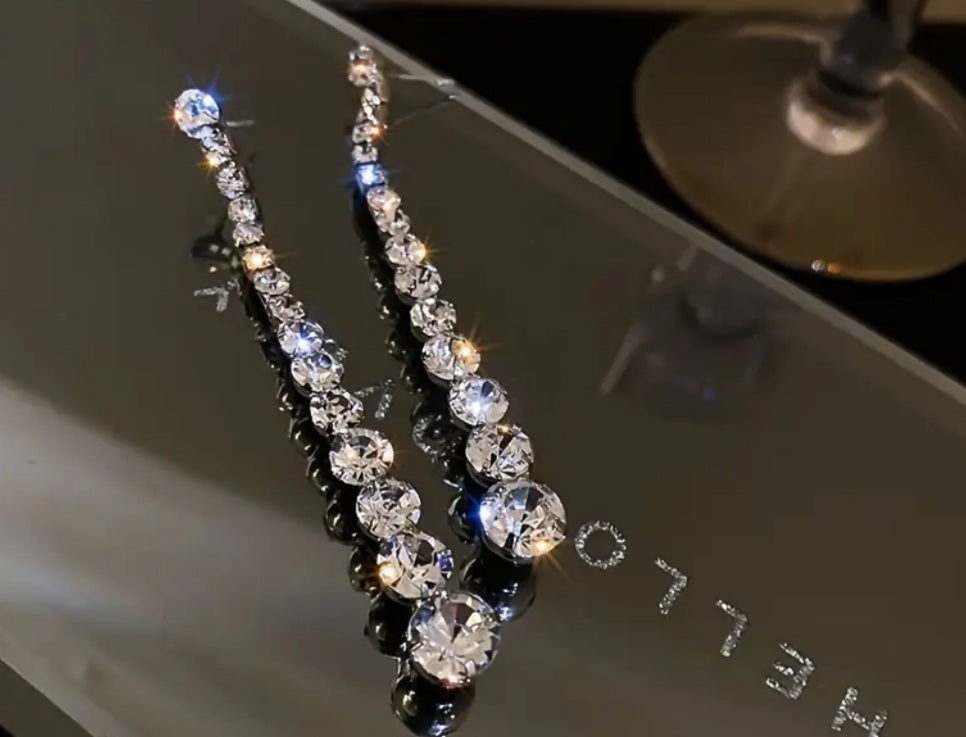 boucles Nabila pendante strass