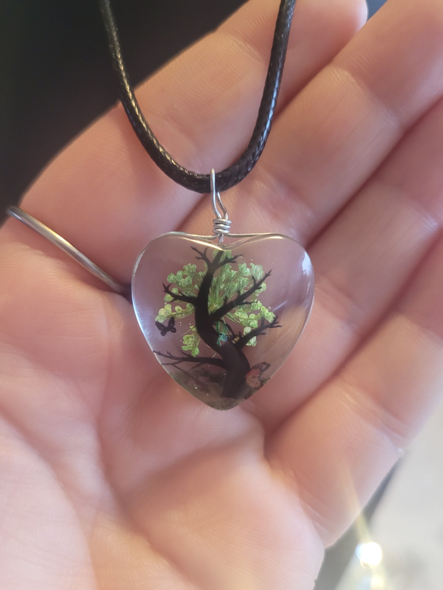 Collier coeur en verre fleur verte