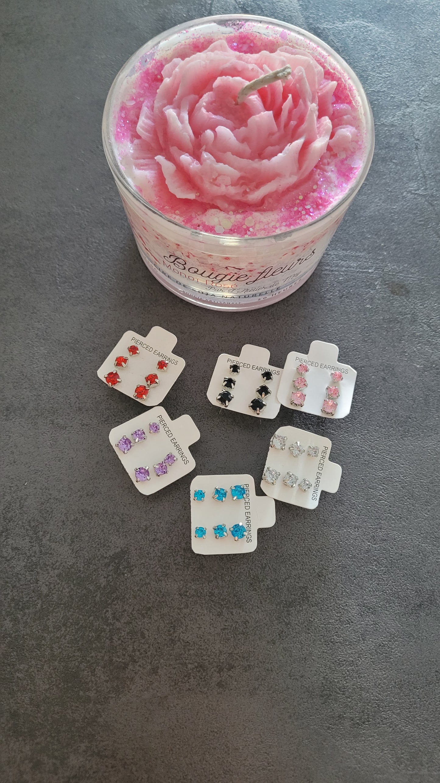 18 paires de boucles strass