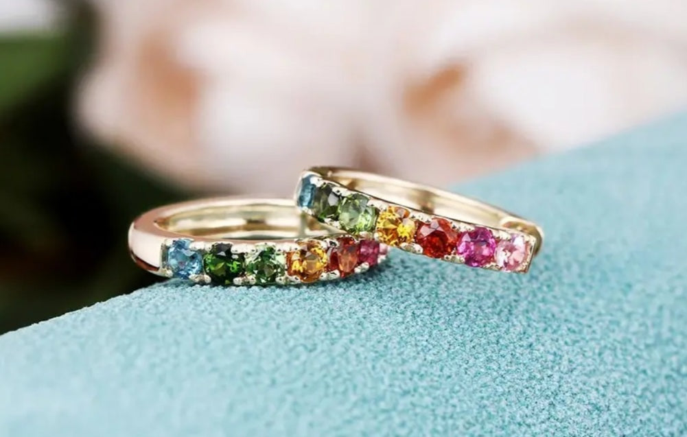 Boucles anneau doré colorés