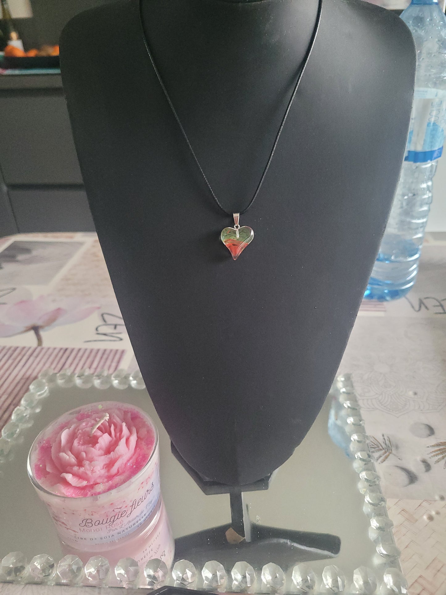 Collier en verre cœur rouge