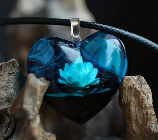 Collier coeur fleur de lotus