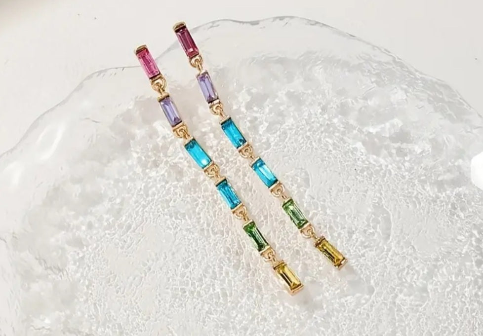 Boucles Laura doré pendante colorés