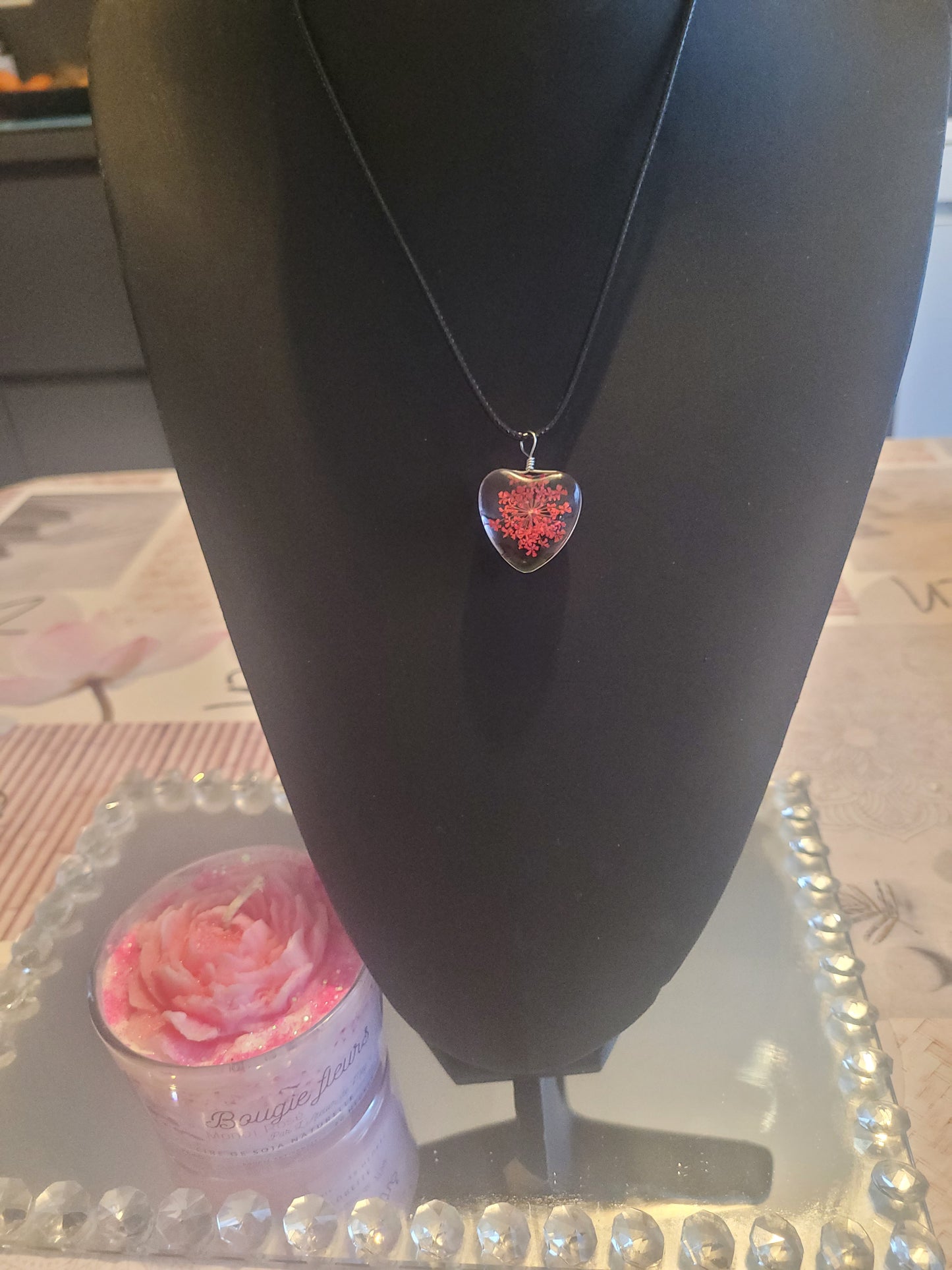 Collier coeur verre fleur rouge