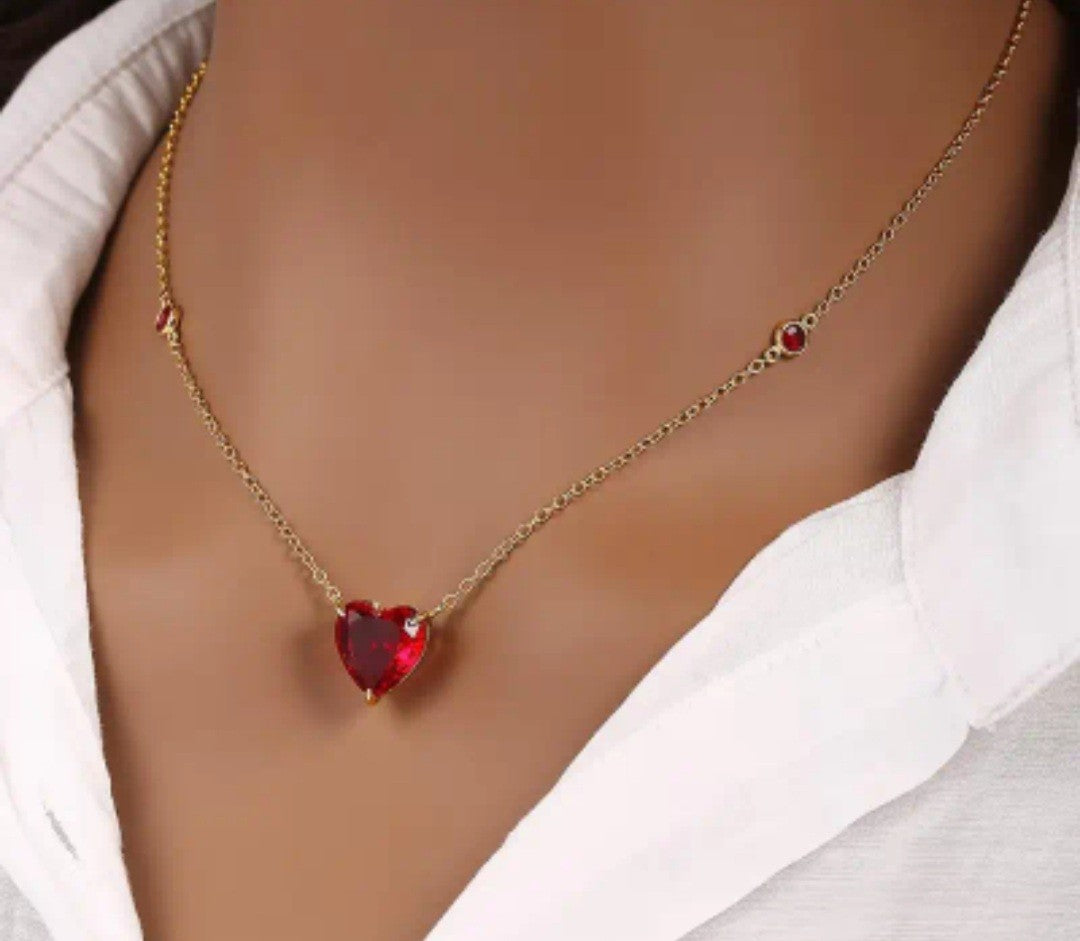 Collier Vanessa coeur Louise